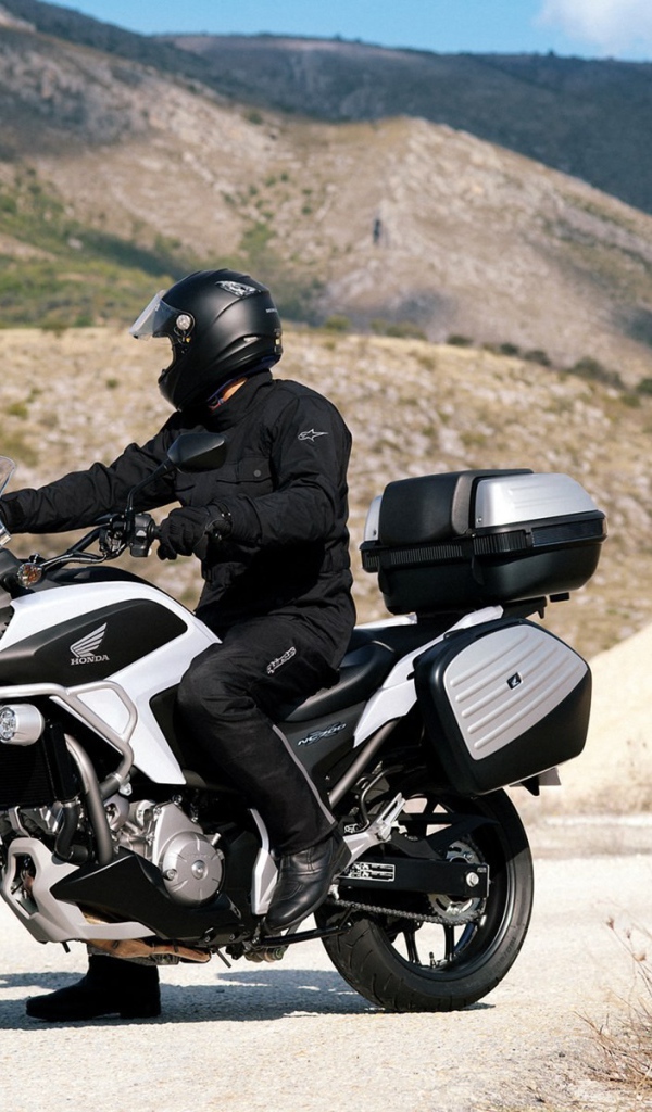 Невероятный мотоцикл Honda NC 700 X