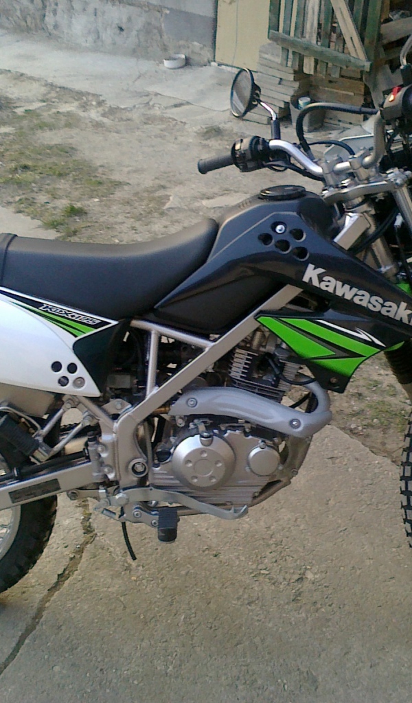 Невероятный мотоцикл Kawasaki KLX 125