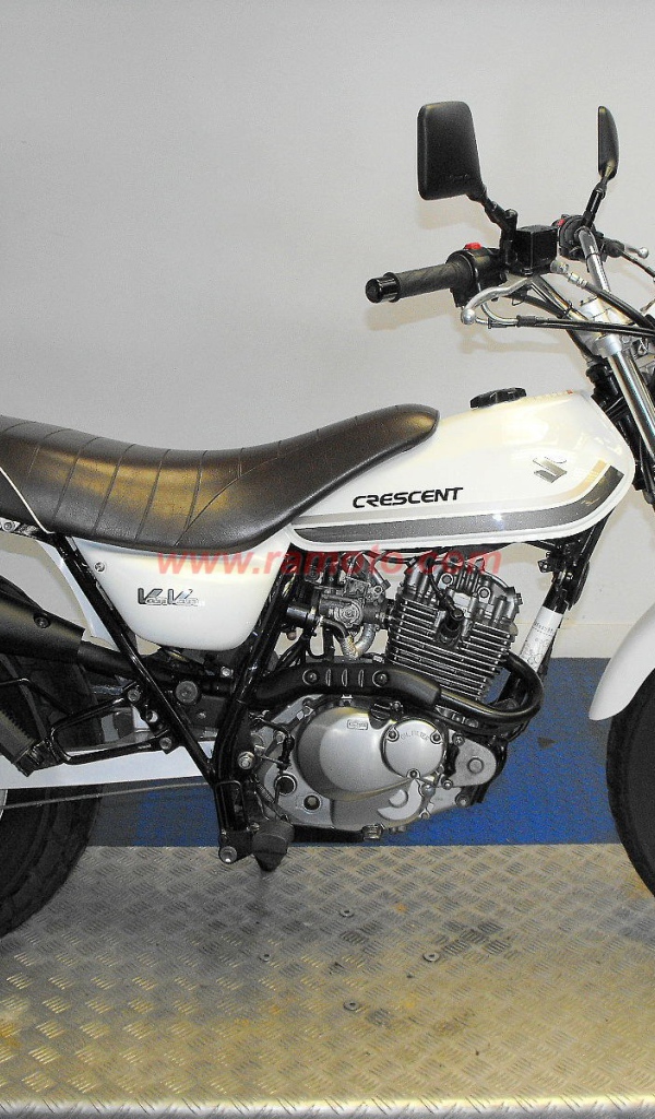 Невероятный мотоцикл Suzuki RV 125