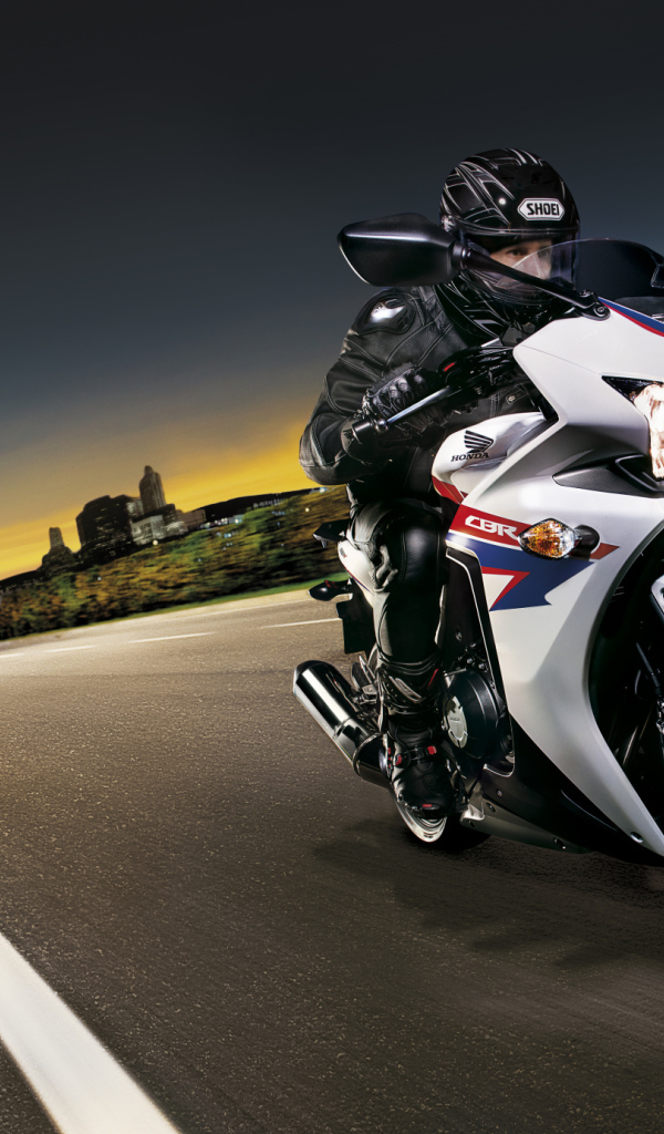 Невероятно быстрый мотоцикл Honda CBR 500 R