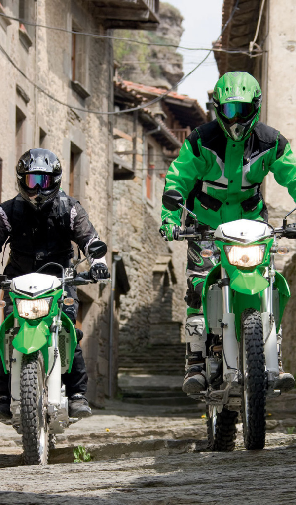 Невероятно быстрый мотоцикл Kawasaki KLX 250