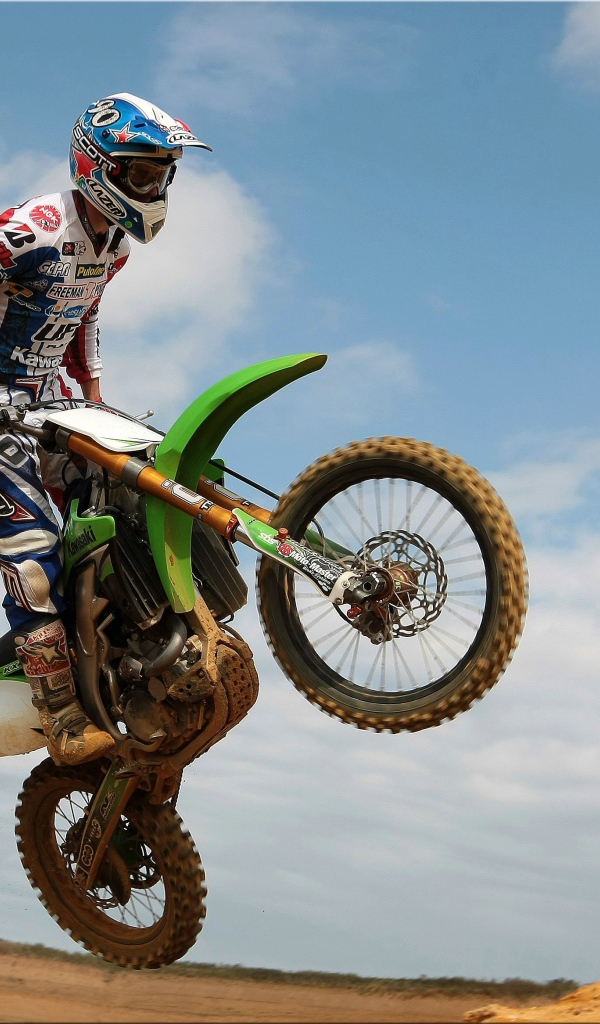 Невероятно быстрый мотоцикл Kawasaki KX 450 F