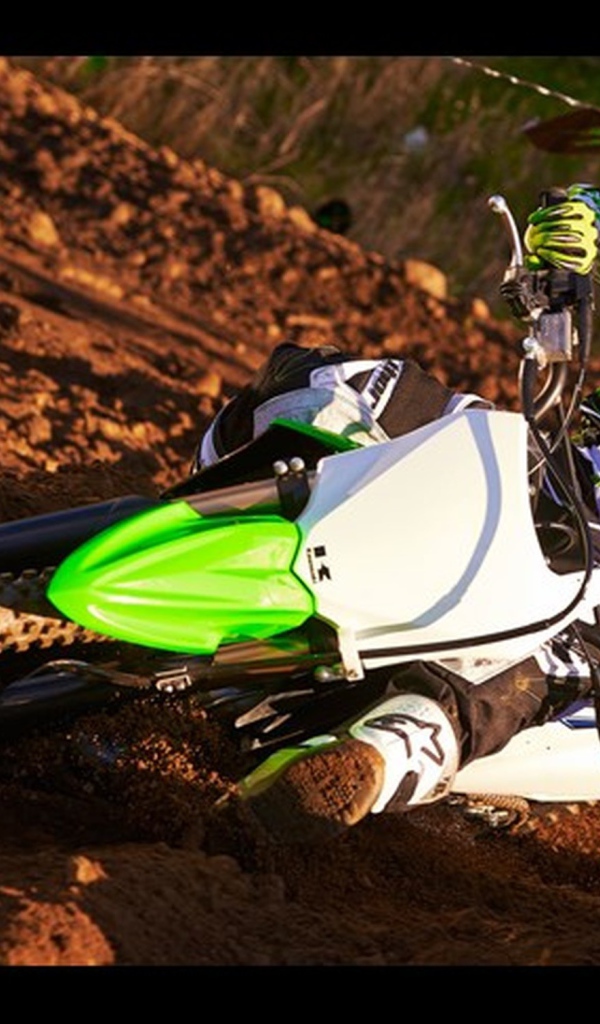 Невероятно быстрый мотоцикл Kawasaki KX 85-II