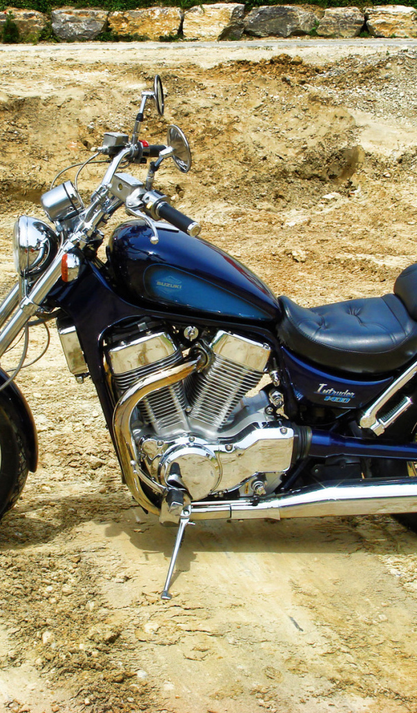 Невероятно быстрый мотоцикл Suzuki Boulevard S 40