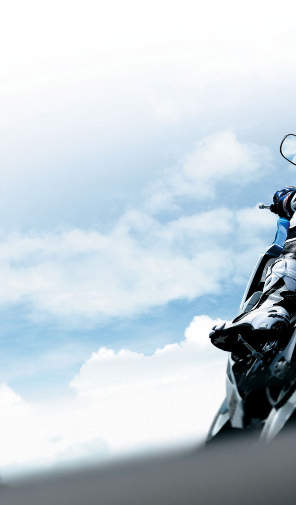 Невероятно быстрый мотоцикл Suzuki  GSX-R 750