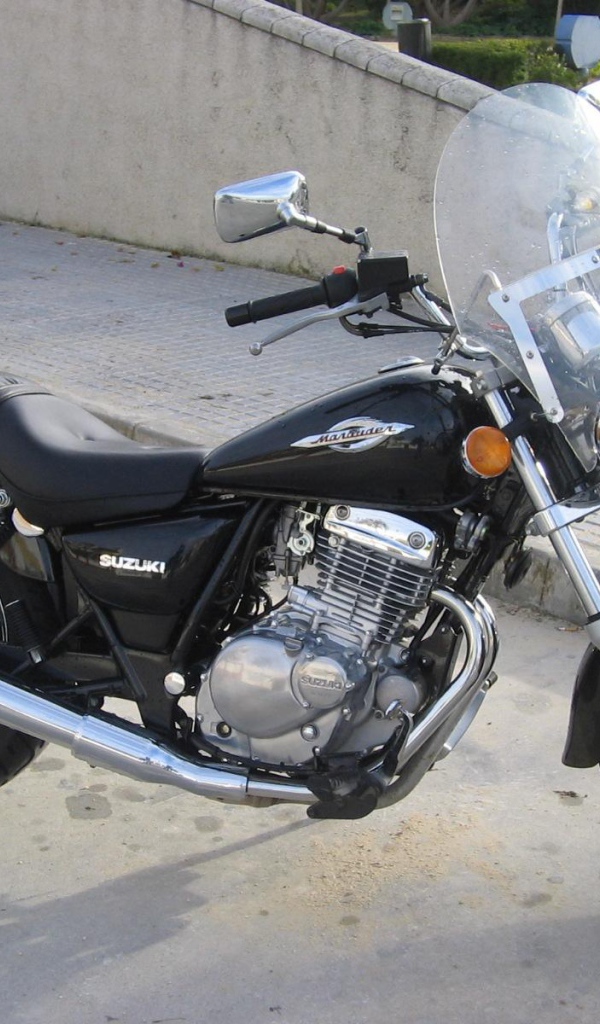 Мотоцикл Suzuki модели Marauder 125