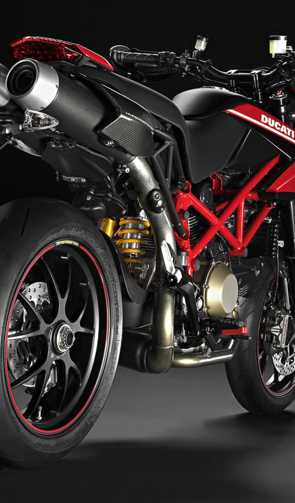 Новый мотоцикл Ducati Hypermotard