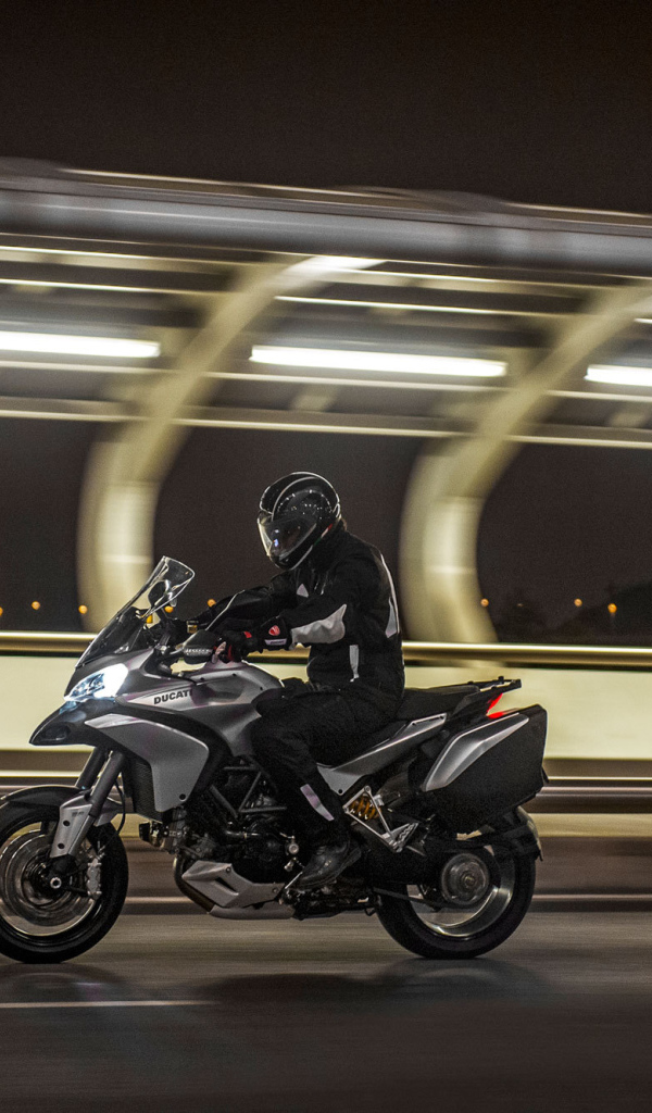 Новый мотоцикл Ducati Multistrada 1200 S Granturismo