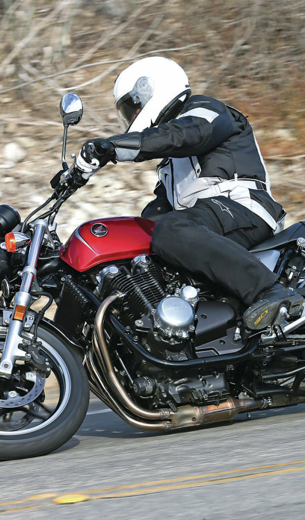 Новый мотоцикл Honda CB 1100