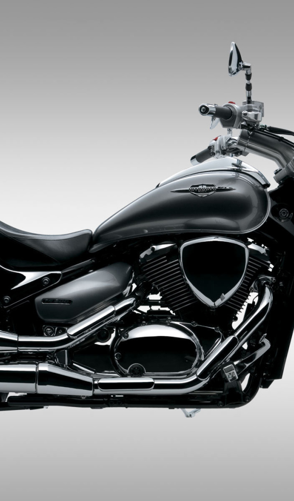 Новый мотоцикл Suzuki Intruder M800