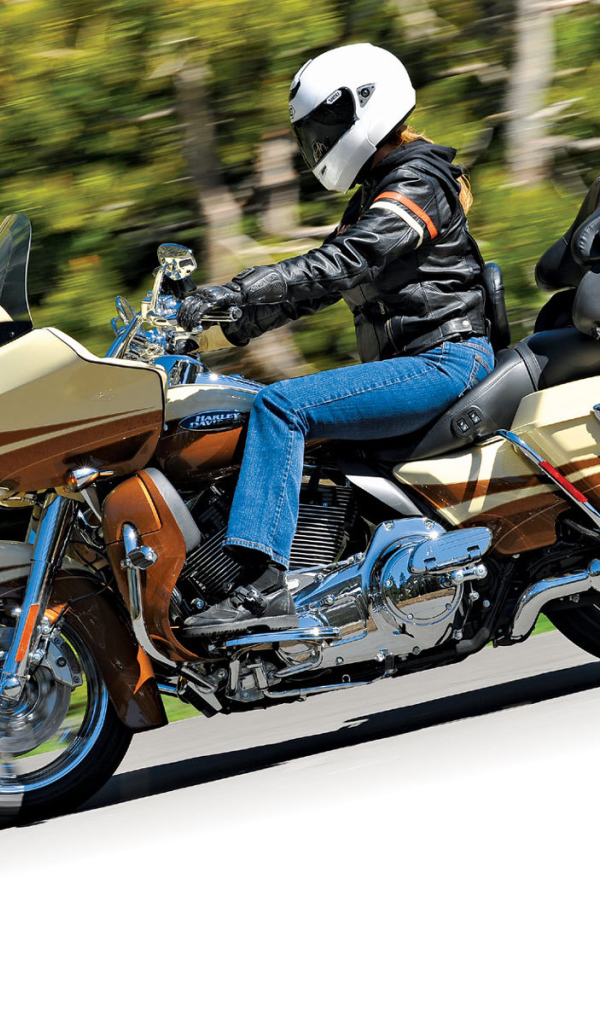 Новый мотоцикл Harley-Davidson CVO Road Glide Custom