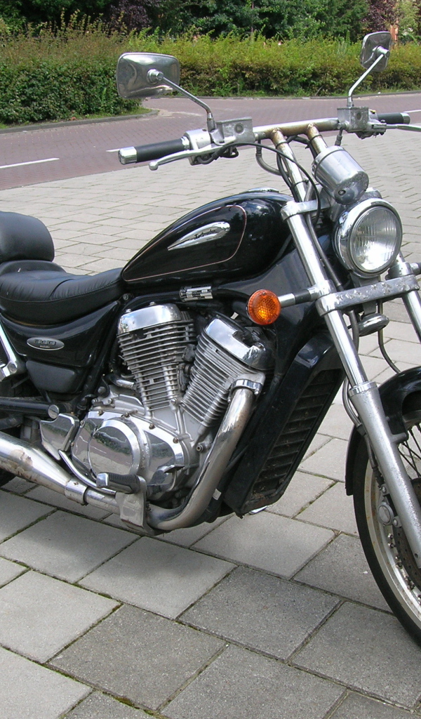 Новый надежный мотоцикл Suzuki Marauder 125