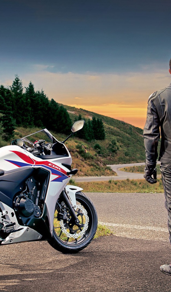 Новый надежный мотоцикл Honda CBR 500 R