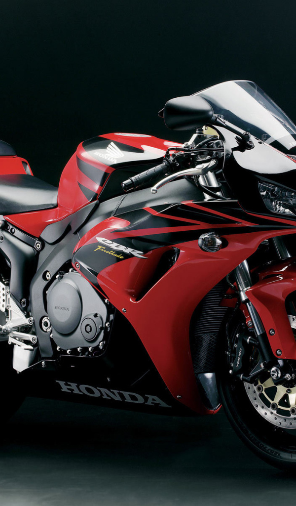 Новый надежный мотоцикл Honda CBR 600 RR