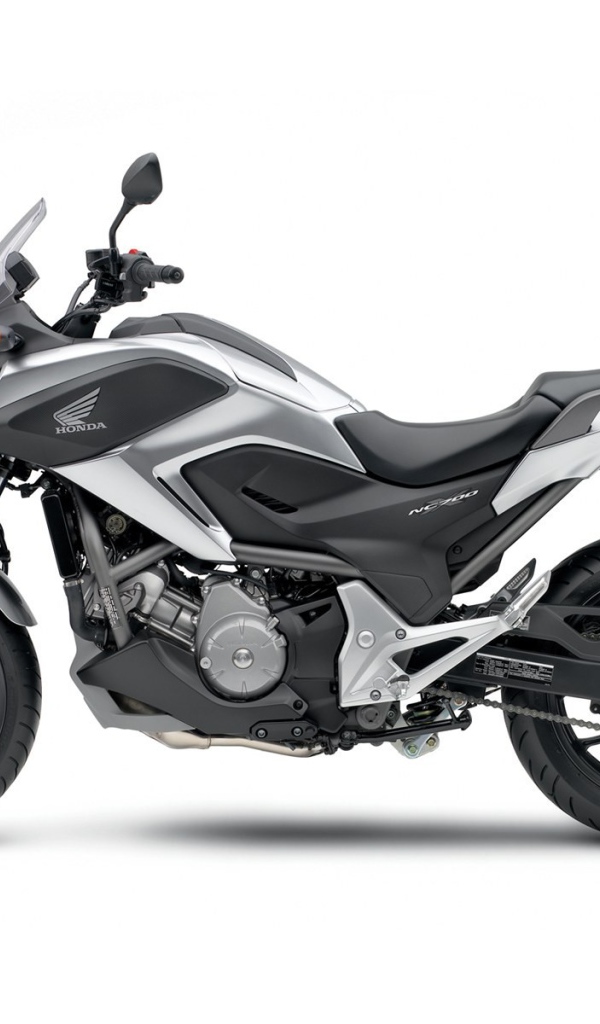 Новый надежный мотоцикл Honda NC 700 X