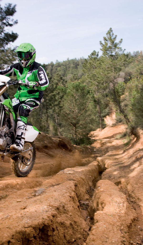 Новый надежный мотоцикл Kawasaki KLX 450 R