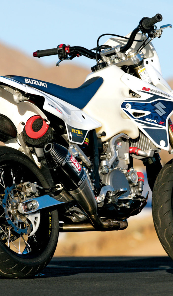 Популярный мотоцикл Suzuki  DR-Z400 S