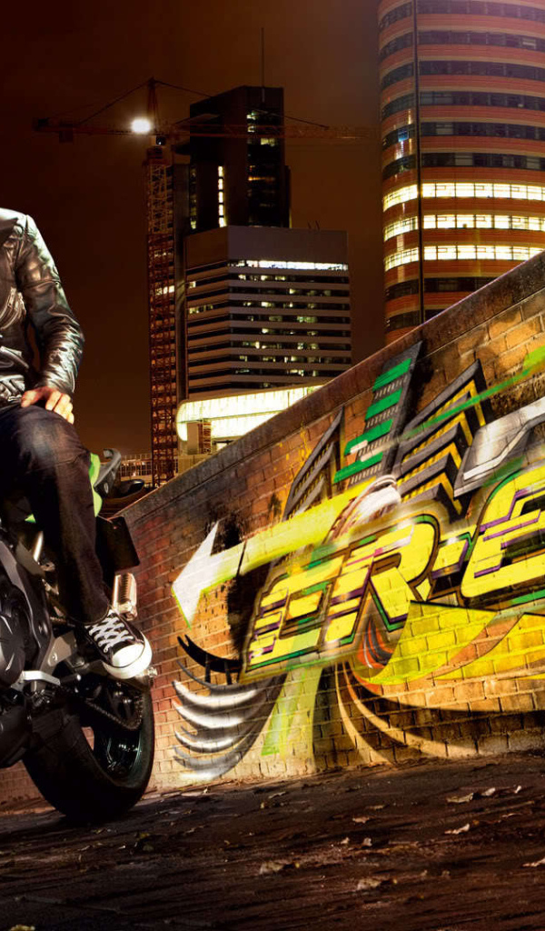 Популярный мотоцикл Kawasaki ER-6n