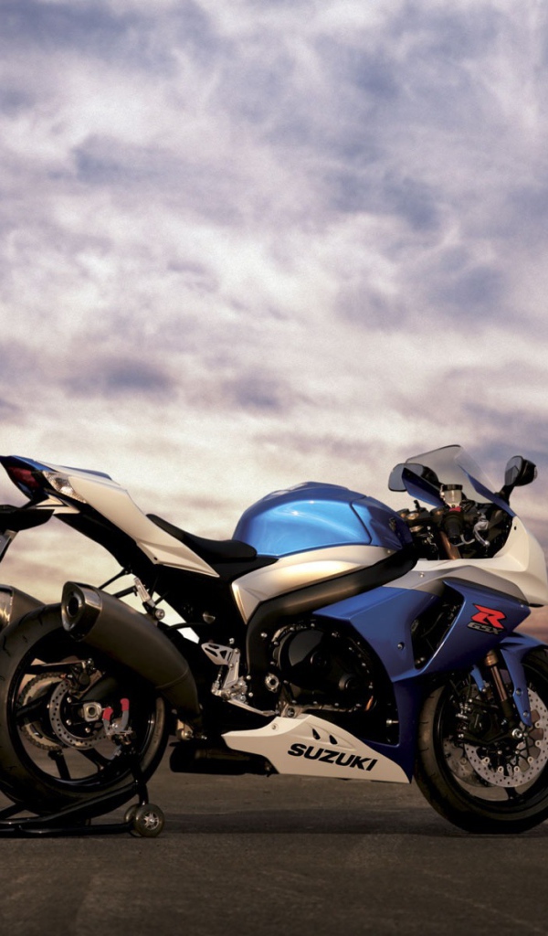 Надежный мотоцикл Suzuki GSX-R 1000