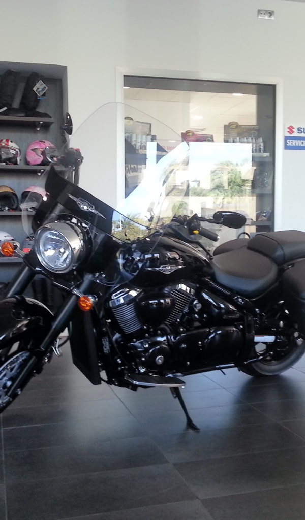 Новый мотоцикл Suzuki Intruder C1500T