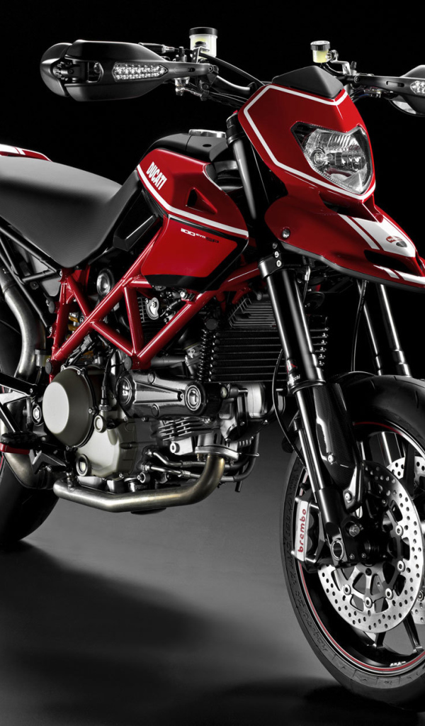 Надежный мотоцикл Ducati Hypermotard