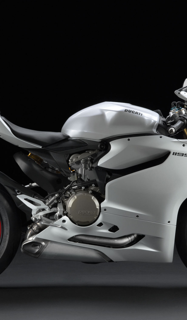 Надежный мотоцикл Ducati Superbike 1199 Panigale