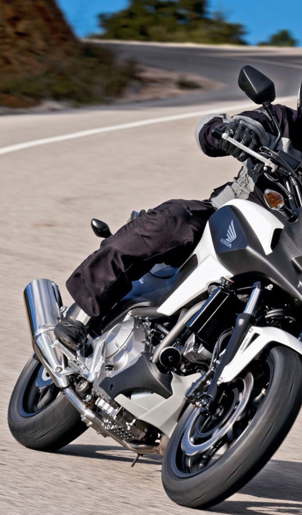 Тест-драйв мотоцикла Honda NC 700 X