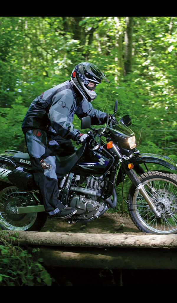 Тест-драйв мотоцикла Suzuki DR 650 SE
