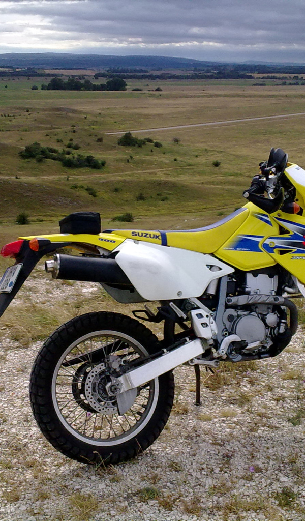 Красивый мотоцикл в москве Suzuki  DR-Z 125