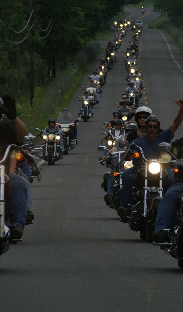 Колонна мотоциклистов