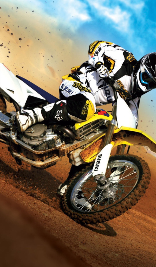 Мотогонка Suzuki