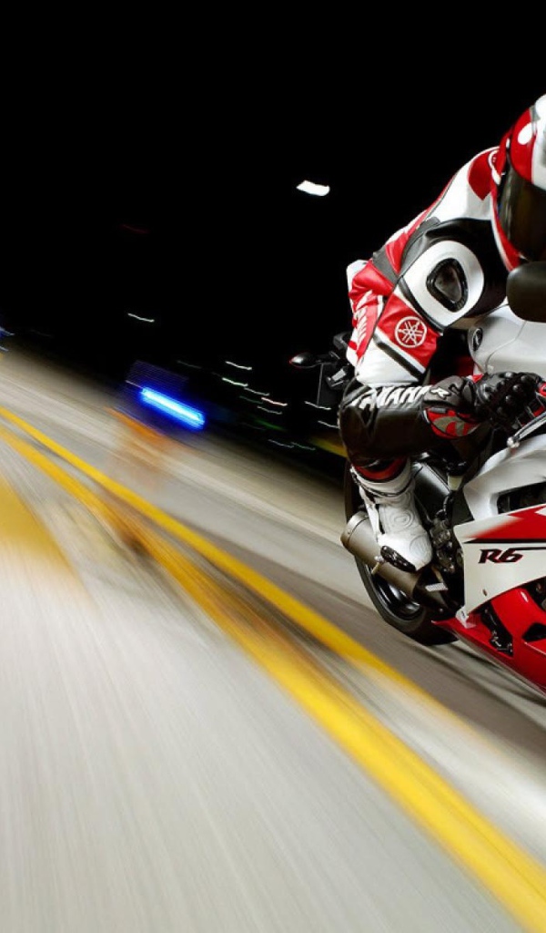 2007 Yamaha YZFR6 гонка