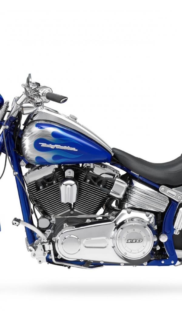 Новый надежный мотоцикл Harley-Davidson CVO Breakout