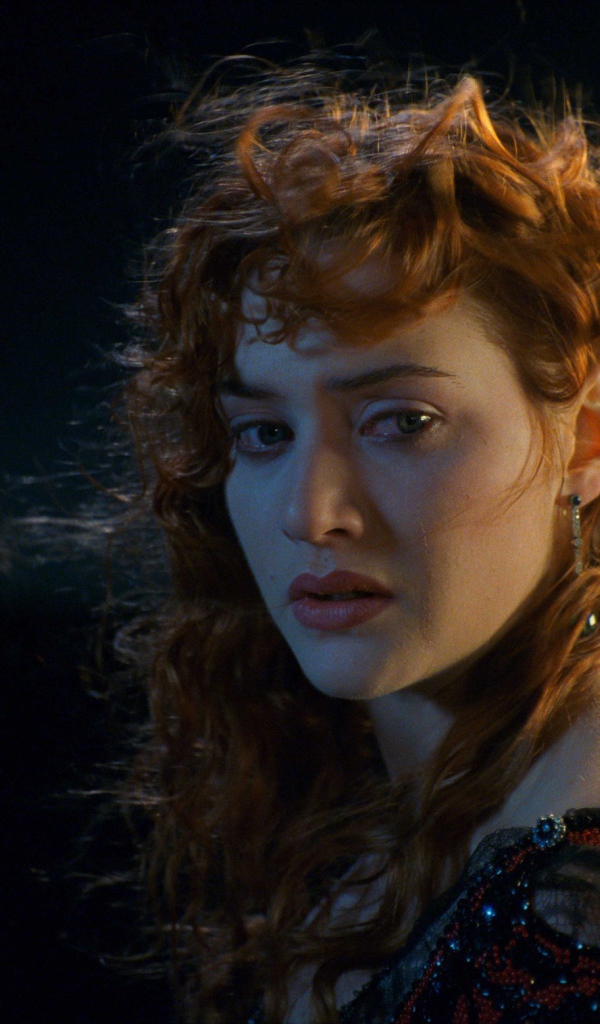 Взволнованная Роуз из фильма Титаник