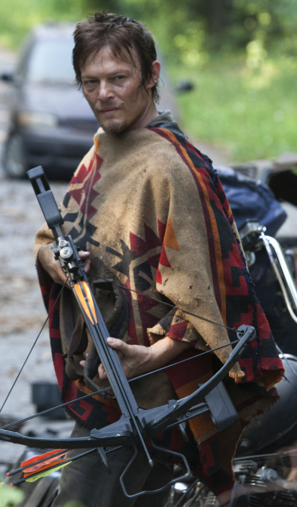 Дерил с арбалетом из Ходячих Мертвецов