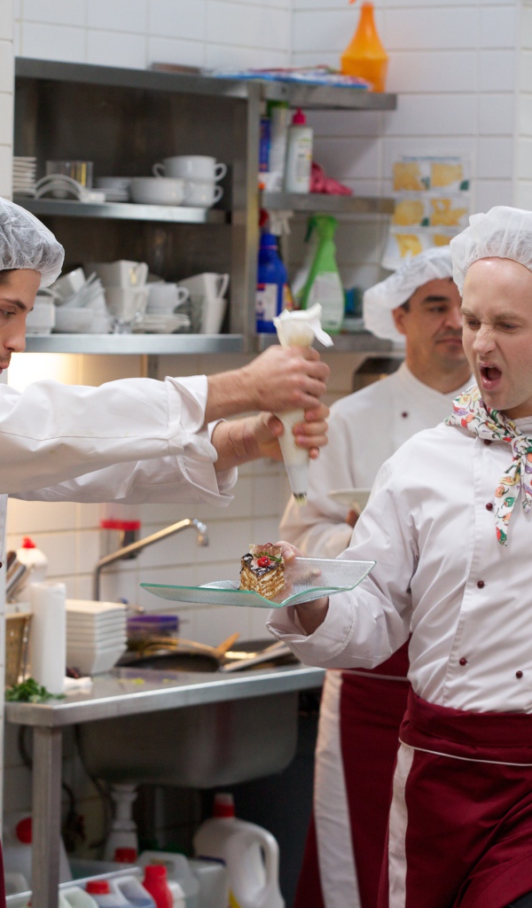 Новый комедийный сериал Кухня