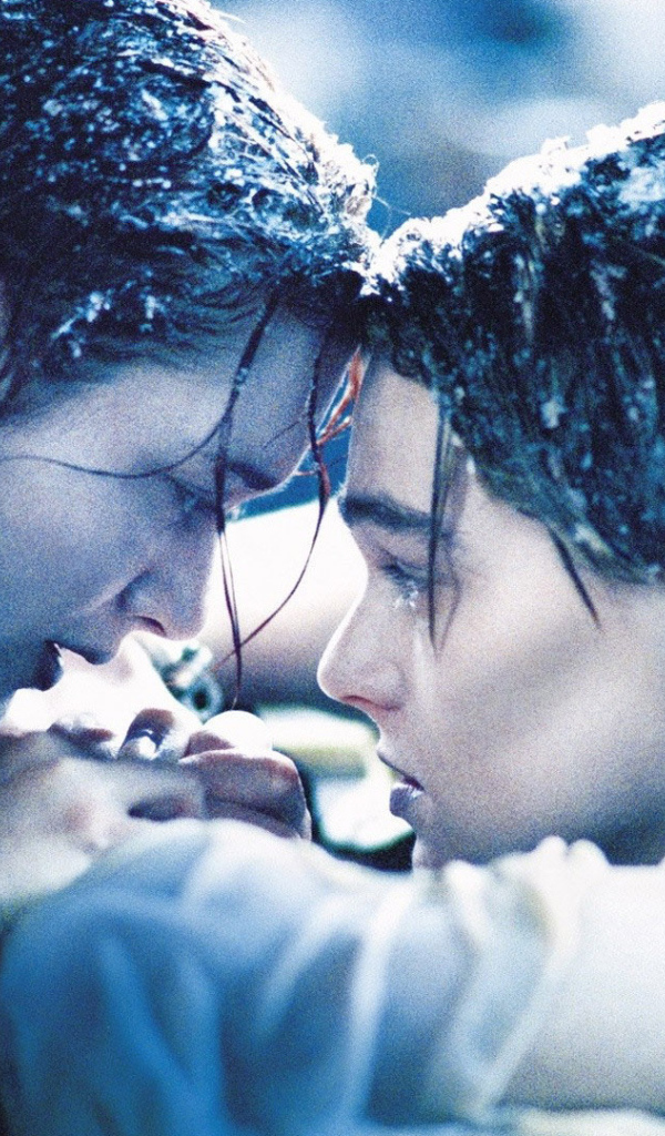 Расставание героев фильма Титаник