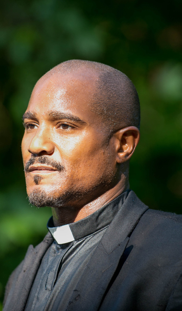 Священник из Ходячих мертвецов