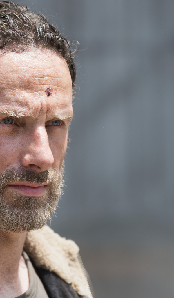 Рик главный герой сериала Ходячие мертвецы