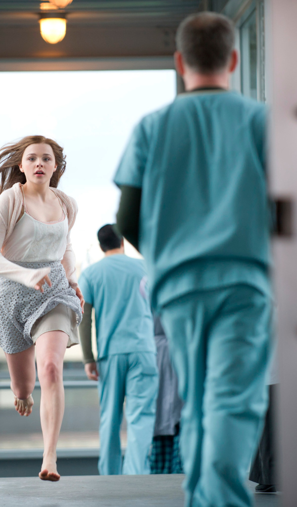 Героиня из Если я останусь