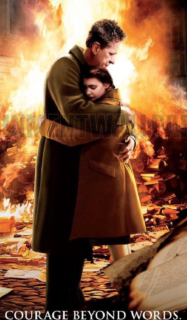 Момент из фильма Воровка книг