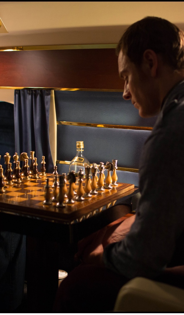  Люди Икс: Дни минувшего будущего Магнето и Ксавье играют в шахматы