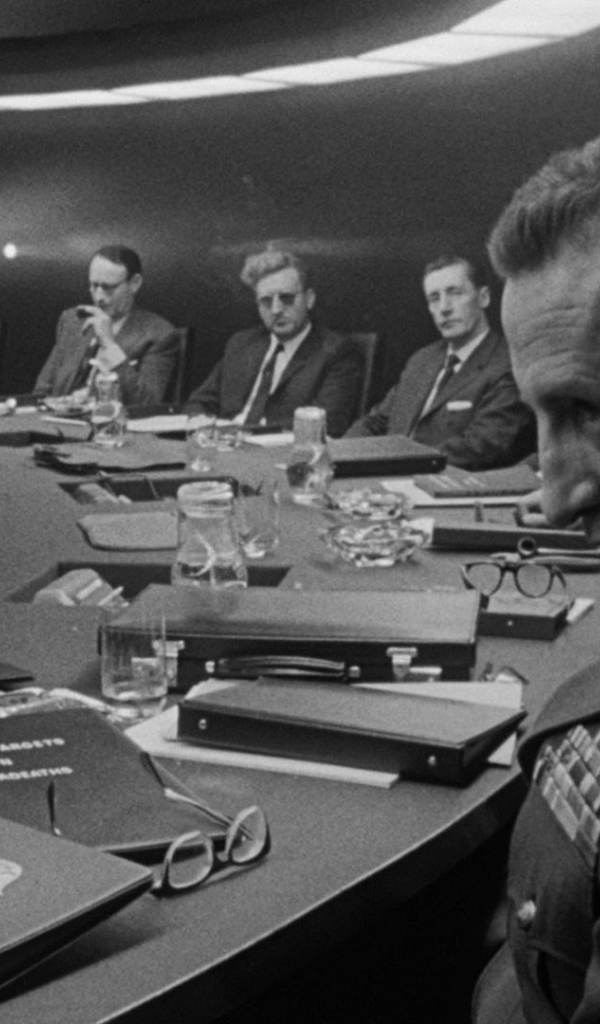 Доктор Стрейнджлав, или Как я перестал бояться и полюбил бомбу