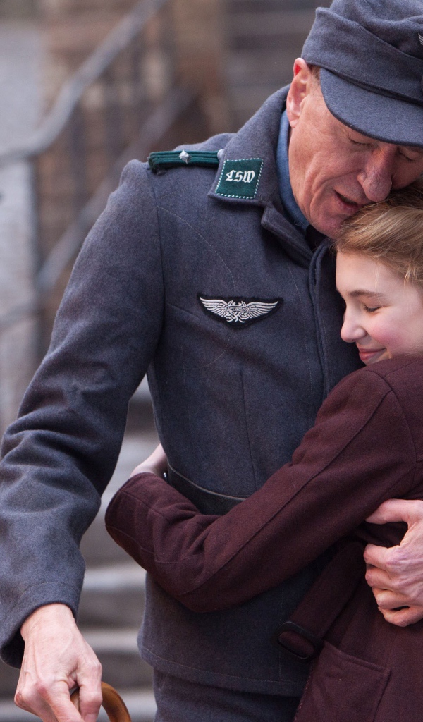 Интересный кинофильм Воровка книг