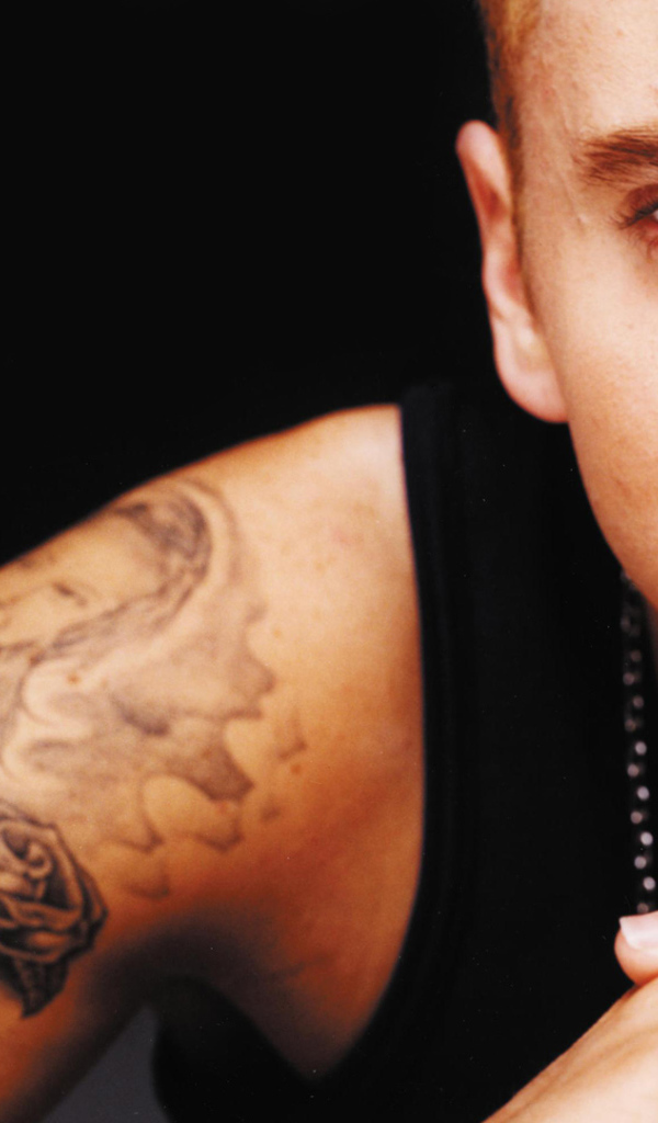 Задумчивый взгляд Eminemа