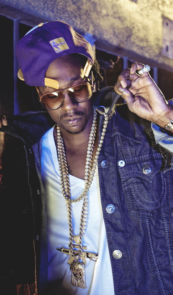 Рэпер перед выступлением