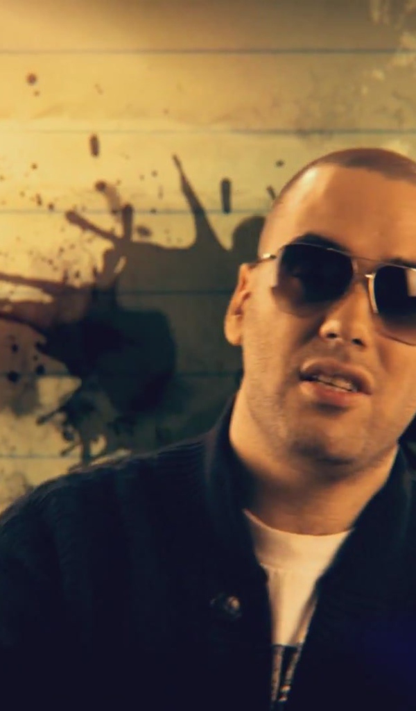 SLIM в темных очках