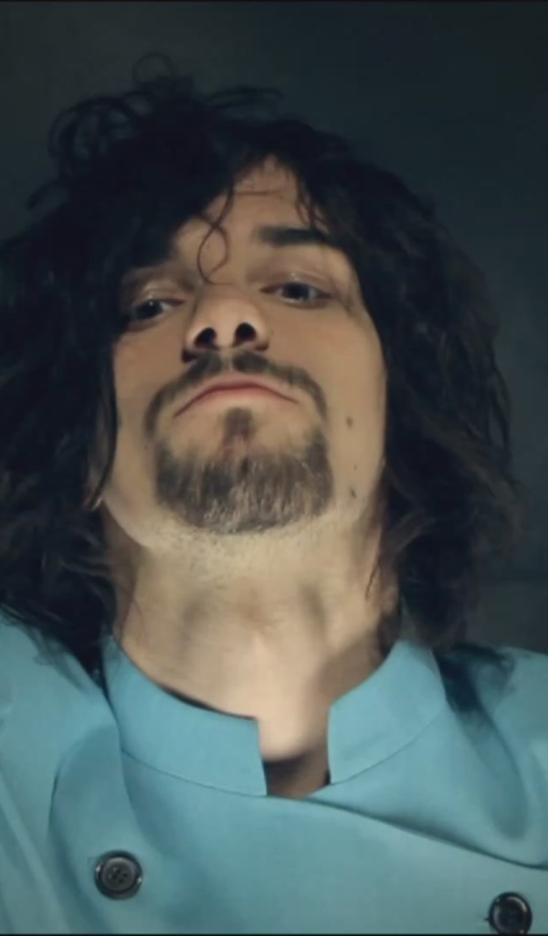 Кадр из клипа группы Quest Pistols