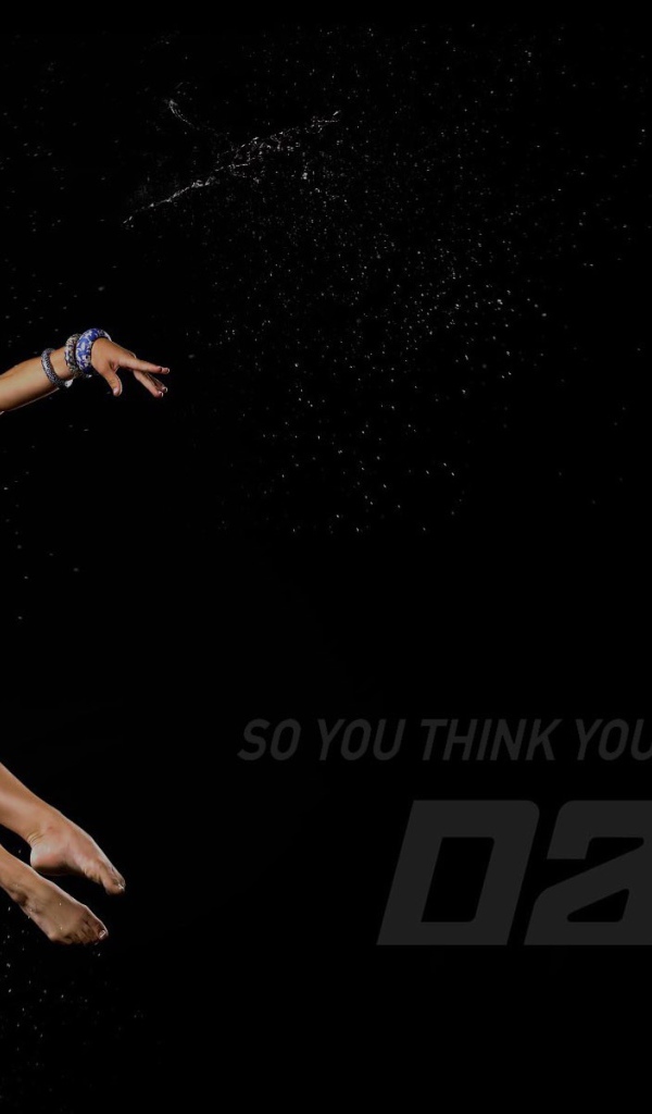 Молодая девушка в танце