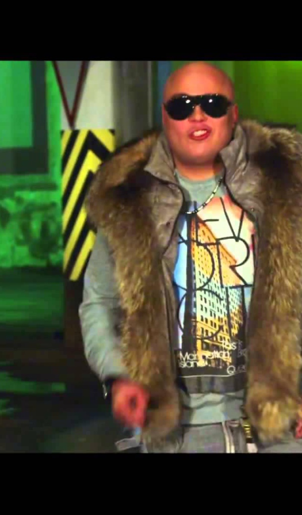 Доминик Джокер богато одетый